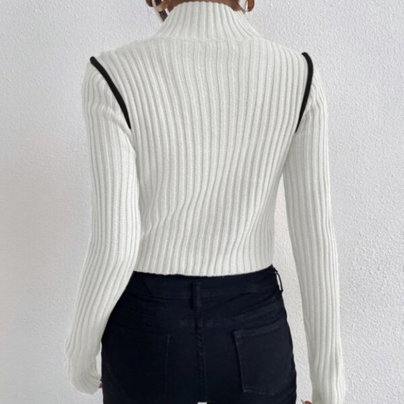Modern Contemporary Ribbed Knit Cut Out Button Detail Sweater - Picture 6 of 6